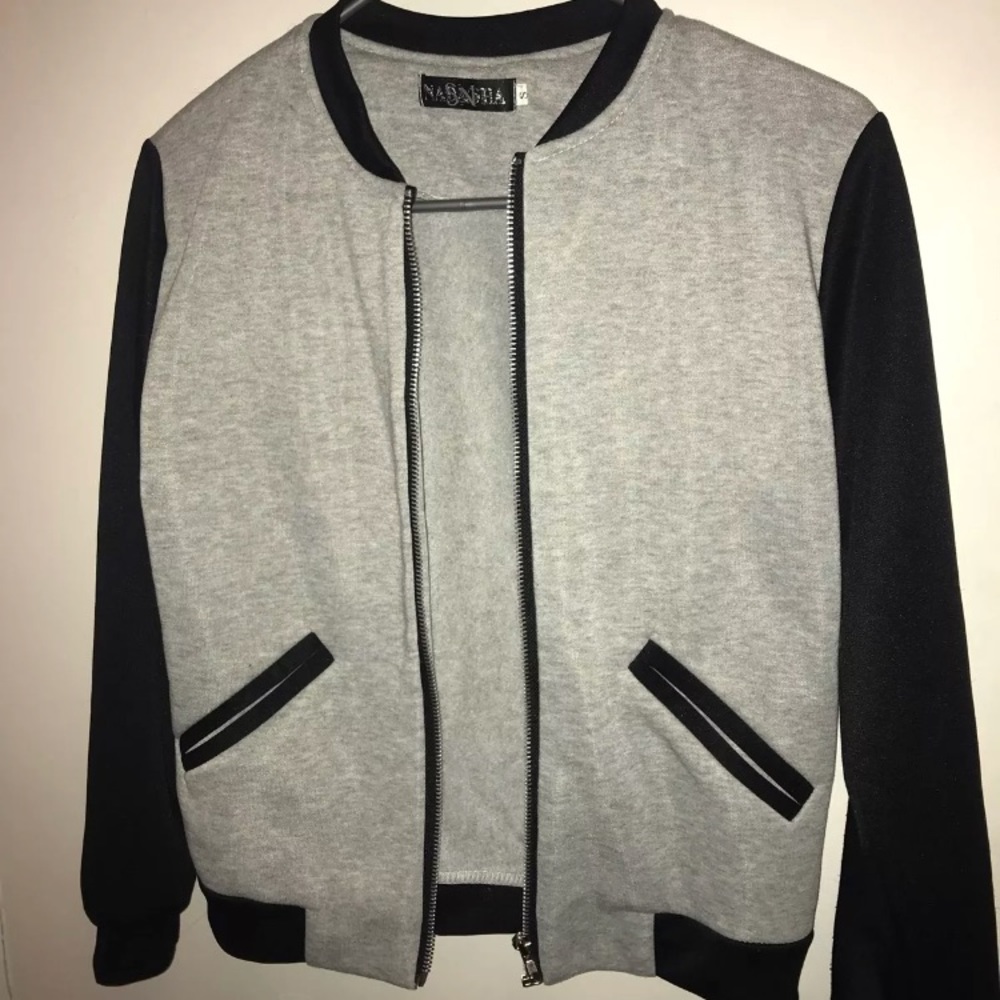 BOMBER JACKET